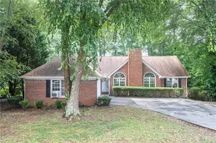 1404 Glenfield Dr, Lawrenceville, GA 30043 - Photo 1