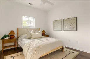 1052 Johnson Grove, Atlanta, GA 30318 - Photo 19