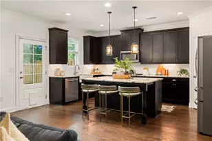 1052 Johnson Grove, Atlanta, GA 30318 - Photo 7