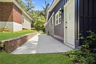 2765 Rollingwood Ln SE, Atlanta, GA 30316 - Photo 15