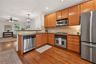 240 Le Gran Bend, Sandy Springs, GA 30328 - Photo 11