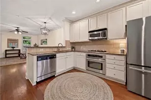 240 Le Gran Bend, Sandy Springs, GA 30328 - Photo 11