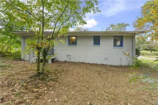 685 Bolton Rd NW, Atlanta, GA 30331 - Photo 15