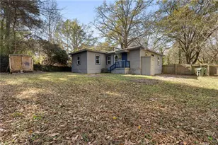 501 Aberdeen Dr NW, Atlanta, GA 30318 - Photo 11