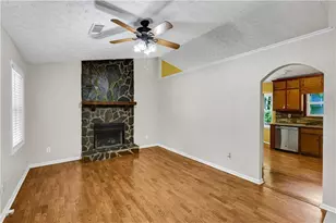 1501 Fieldrock Ct, Lawrenceville, GA 30043 - Photo 5