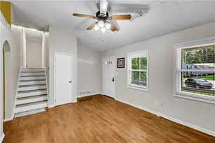 1501 Fieldrock Ct, Lawrenceville, GA 30043 - Photo 3