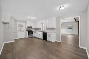 1610 Rose Garden Ln, Loganville, GA 30052 - Photo 11