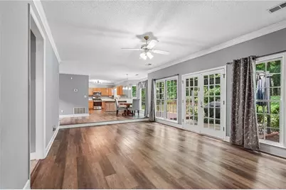 974 Laurel Springs Lane SW, Marietta, GA 30064 - Photo 33