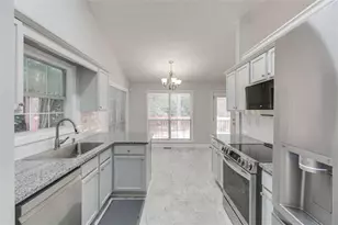 1105 Tab Roberts Rd, Lawrenceville, GA 30043 - Photo 13