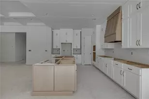 409 Lk Vis Dr, Statham, GA 30666 - Photo 13
