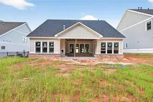 409 Lk Vis Dr, Statham, GA 30666 - Photo 9