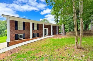 1665 Loch Lomond Trail SW, Atlanta, GA 30331 - Photo 1
