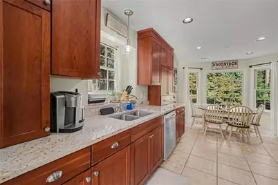 535 Brooksdale Drive, Woodstock, GA 30189 - Photo 11