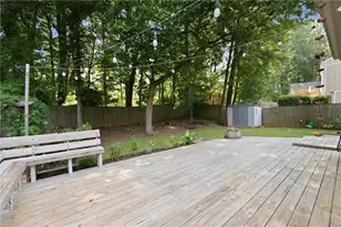 1816 Cres Hill Dr NW, Acworth, GA 30102 - Photo 3