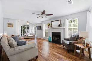 1816 Cres Hill Dr NW, Acworth, GA 30102 - Photo 9