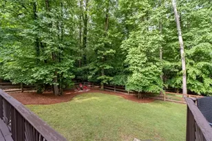 9470 Hillside Dr, Roswell, GA 30076 - Photo 3