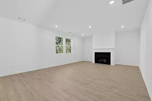 4043 Alderstone Dr, Flowery Branch, GA 30542 - Photo 3
