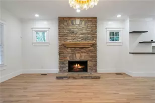 2170 Memorial Dr SE, Atlanta, GA 30317 - Photo 11