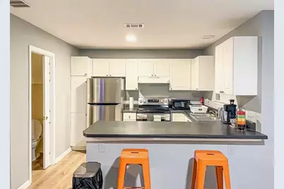1081 Estes Drive SW #403, Atlanta, GA 30310 - Photo 5