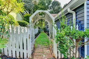 1122 Realm Ln, Lawrenceville, GA 30044 - Photo 41