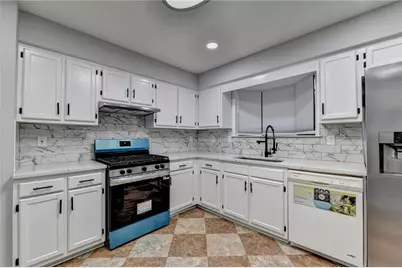 1122 Realm Lane, Lawrenceville, GA 30044 - Photo 21