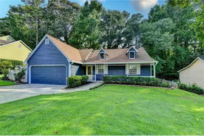 1122 Realm Lane, Lawrenceville, GA 30044 - Photo 3