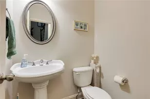 5561 Julian Pl, Atlanta, GA 30342 - Photo 9
