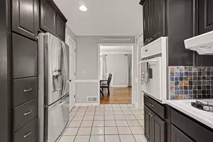 464 Horseshoe Cir SW, Lilburn, GA 30047 - Photo 19