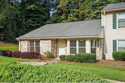 722 Longleaf Drive, Lawrenceville, GA 30046 - Photo 3