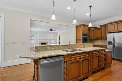 3880 Stratford Walk Circle NE, Atlanta, GA 30342 - Photo 17