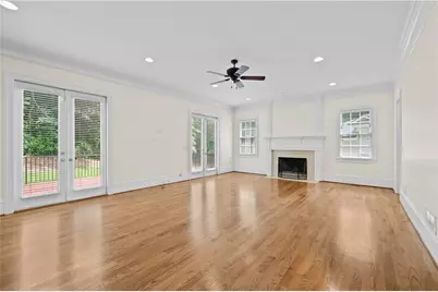 3880 Stratford Walk Circle NE, Atlanta, GA 30342 - Photo 9