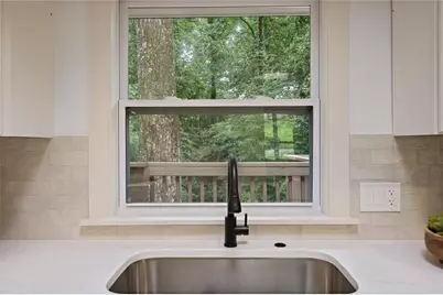 110 Bonnie Lane NE, Sandy Springs, GA 30328 - Photo 19