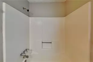 101 Chantilly Ln, Lawrenceville, GA 30043 - Photo 11