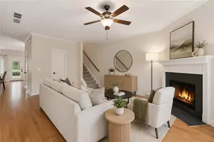 405 Royal Cres Ln E, Canton, GA 30115 - Photo 5