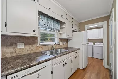 2303 Rockbridge Road, Stone Mountain, GA 30087 - Photo 13