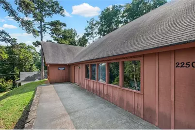 2455 Hawk Creek Trail, Cumming, GA 30041 - Photo 33