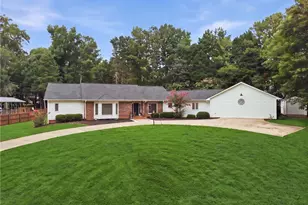 5235 Lanton Cir, Gainesville, GA 30504 - Photo 1