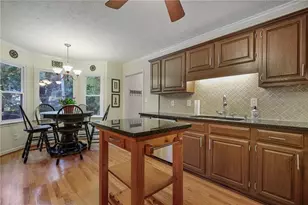 1677 Pinefield Way, Marietta, GA 30066 - Photo 9