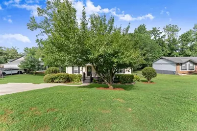 1738 Lanier Springs Drive, Gainesville, GA 30504 - Photo 5