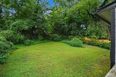 678 Commercial Avenue NW, Atlanta, GA 30318 - Photo 7