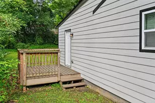 678 Commercial Ave NW, Atlanta, GA 30318 - Photo 25