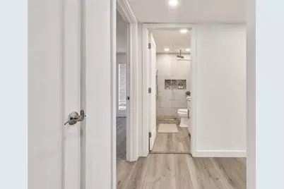 5641 Kingsport Drive #8, Atlanta, GA 30342 - Photo 15