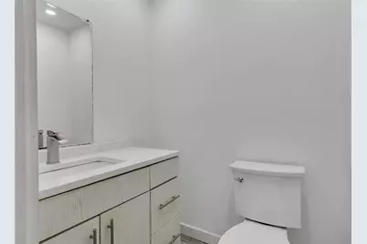 5641 Kingsport Drive #8, Atlanta, GA 30342 - Photo 9