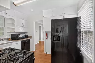 2727 Humphries St, East Point, GA 30344 - Photo 13