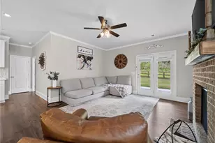 6414 Crosscreek Ln, Flowery Branch, GA 30542 - Photo 9