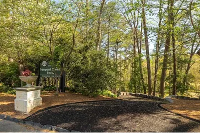 1921 Walthall Drive NW, Atlanta, GA 30318 - Photo 39