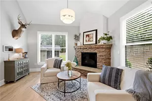 410 Kings Point Dr, Canton, GA 30115 - Photo 11