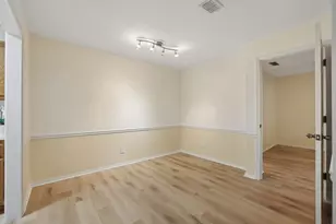 801 Gettysburg Pl, Sandy Springs, GA 30350 - Photo 17