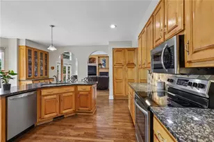 5748 Ridgewater Dr, Gainesville, GA 30506 - Photo 9