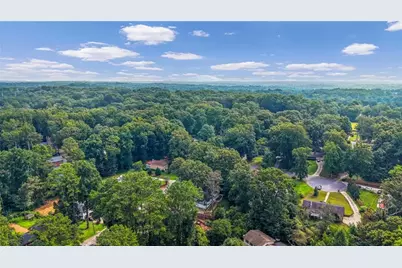4447 Lake Breeze Drive, Stone Mountain, GA 30083 - Photo 35